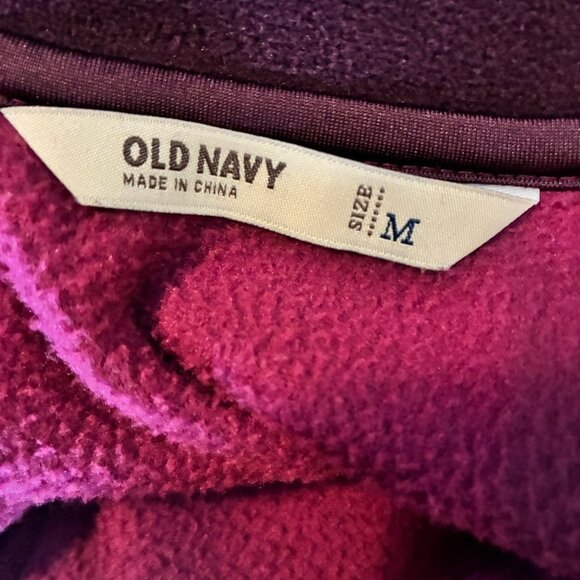 Old Navy Women's Fleece Vest Medium Purple Full Zip Pockets - Picture 5 of 6